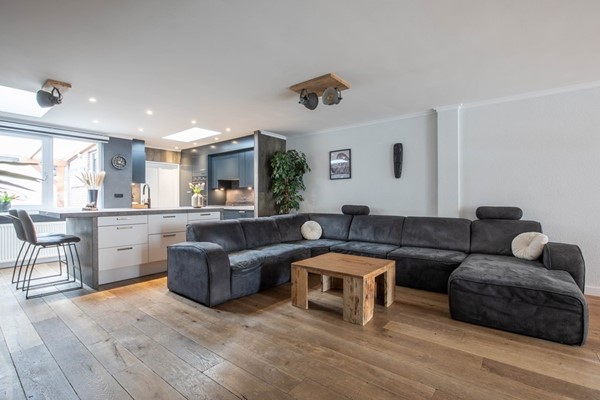 Medium property photo - Bestevaerweg 14, 2225 PC Katwijk